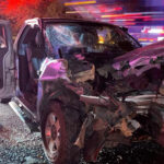 Dos heridos graves y caos vial por choque de camioneta contra tráiler en Linares